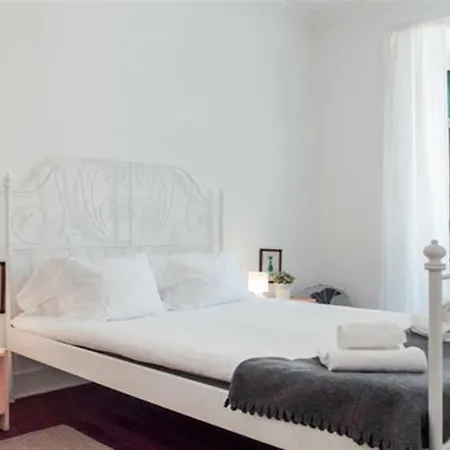 Spacious Tailor Made Bairro Alto アパート