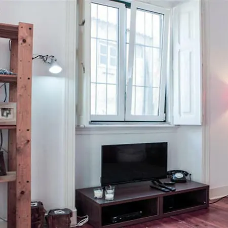 Spacious Tailor Made Bairro Alto Apartman