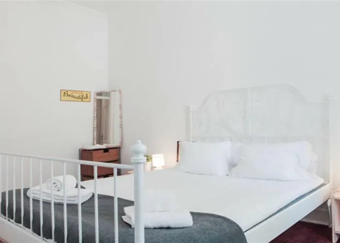Daire Spacious Tailor Made Bairro Alto *