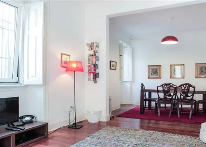 Daire Spacious Tailor Made Bairro Alto